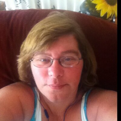 Profile Picture of Michele Dennison (@michelecakes25) on Twitter