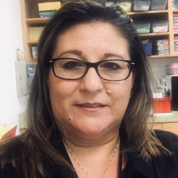 Profile Picture of Diana Kimak (@sndkimak) on Poshmark