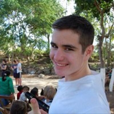 Profile Picture of Tyler Fahey (@tyfahey) on Twitter