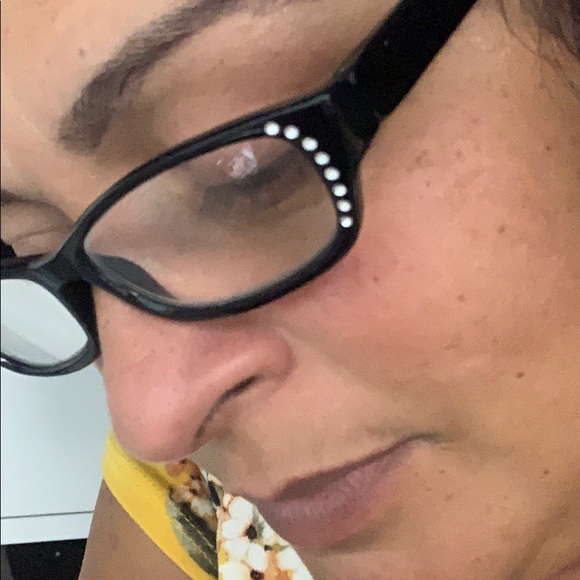 Profile Picture of Ingrissd Diaz (@ingrissddiaz) on Poshmark