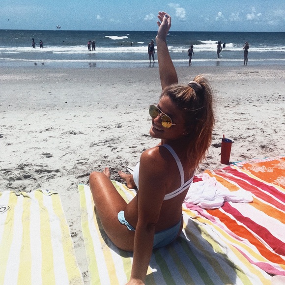 Profile Picture of Callaghan Lewis (@callaghanlewis) on Poshmark