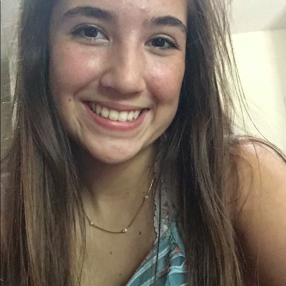 Profile Picture of Bianca Maughmer (@bianca_maughmer) on Poshmark