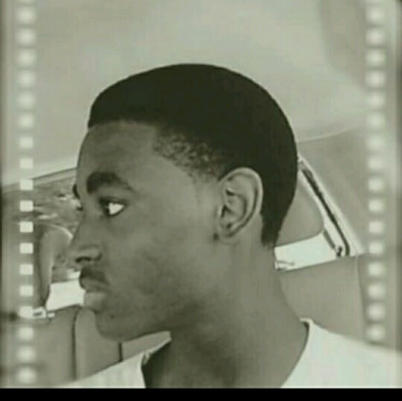 Profile Picture of Eric Stevenson (@ehs20) on Poshmark