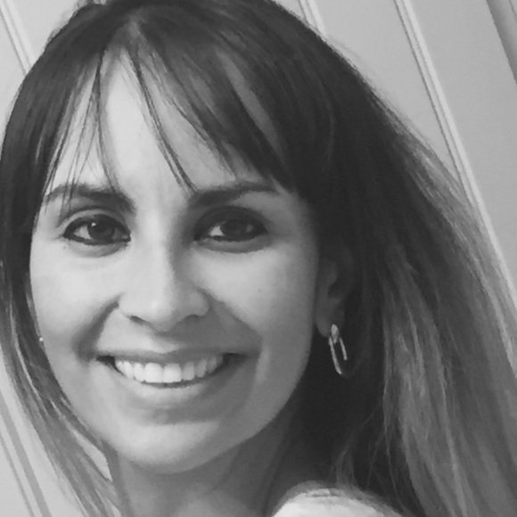 Profile Picture of Glaucia Steckelberg (@gsteckelberg) on Poshmark