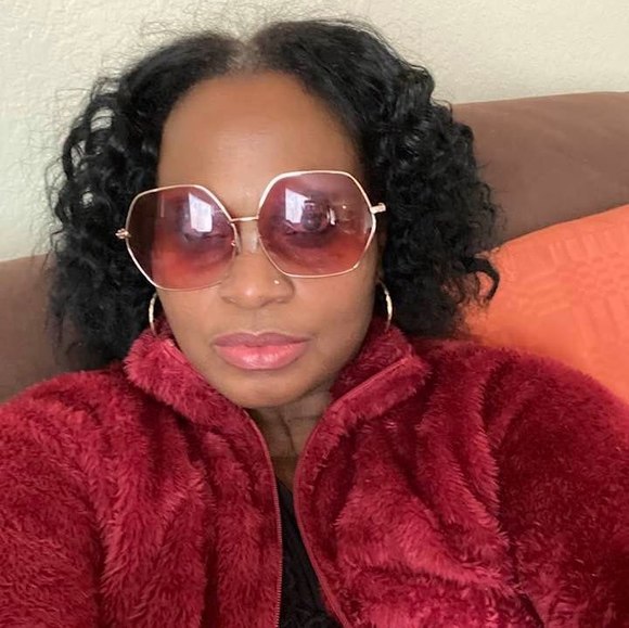 Dana Decosta - Poshmark Profile Picture of Dana Decosta (@danadecosta4) on Poshmark