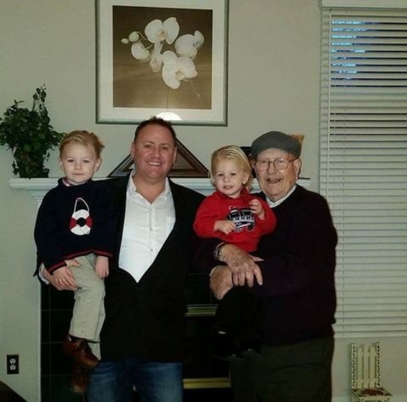 Profile Picture of Jason Palmer (@palmer3696) on Poshmark