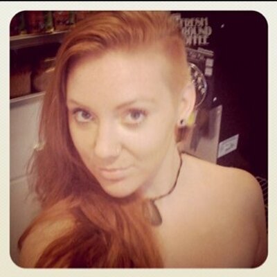 Profile Picture of Lisa Abernethy (@homogroovious) on Twitter