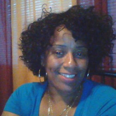 Profile Picture of Kim Terrell (@Flyinghighkim46) on Twitter