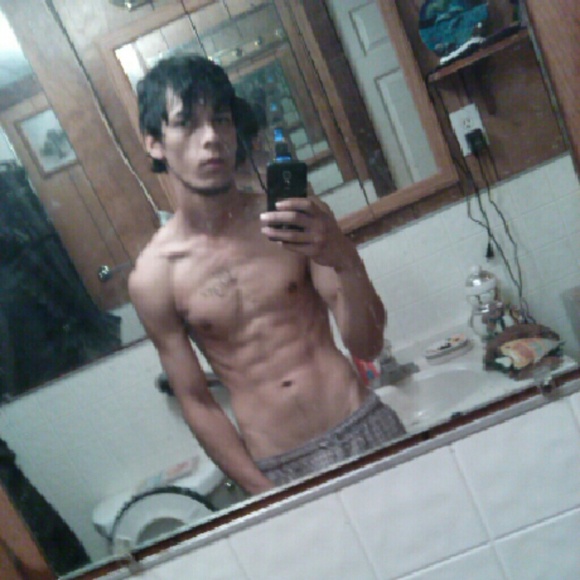 Profile Picture of Jerrt Meaders (@mead1990) on Poshmark