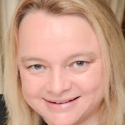 Profile Picture of Liz Wright (@lizwright82) on Youtube