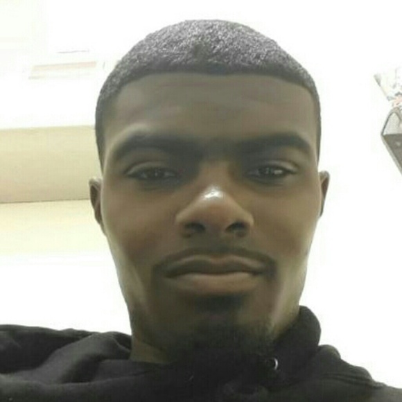 Profile Picture of Andrae Allen (@pirudre) on Poshmark