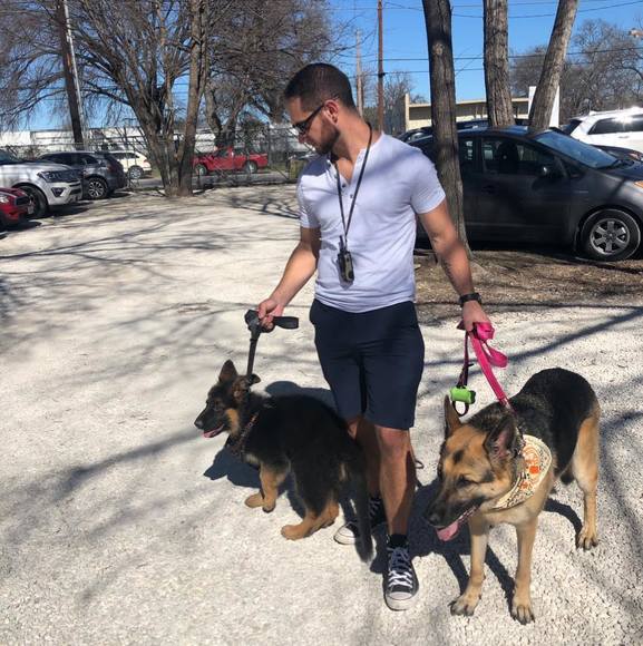 Profile Picture of Mike Nesci (@mnesci11) on Poshmark