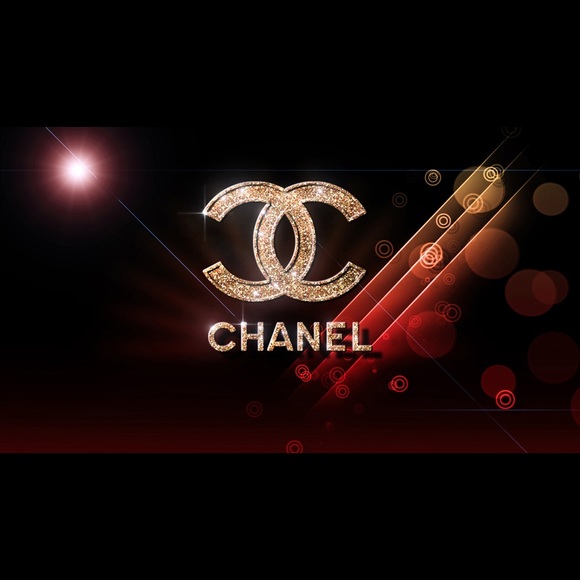 Profile Picture of Jvette Nguyen (@jvette) on Poshmark