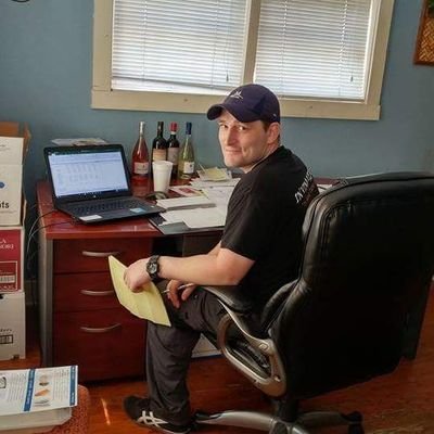 Profile Picture of Tom Bronson (@TomBronson9) on Twitter