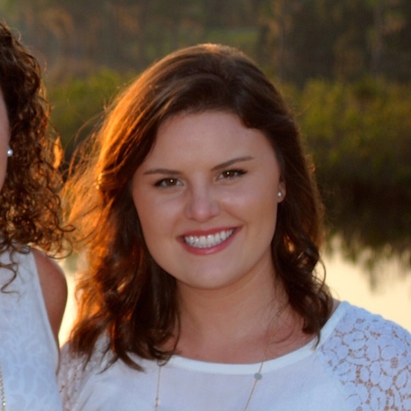 Profile Picture of Kylee Mcintire (@kyleebrafford) on Poshmark