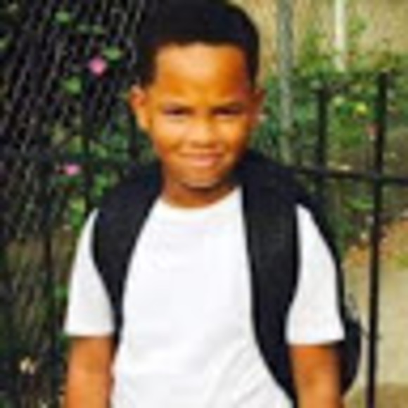 Profile Picture of Sean Bellamy (@seanjbellamy) on Poshmark