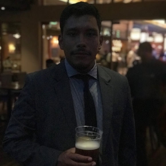 Profile Picture of Daniel Olguin (@obdropping) on Poshmark