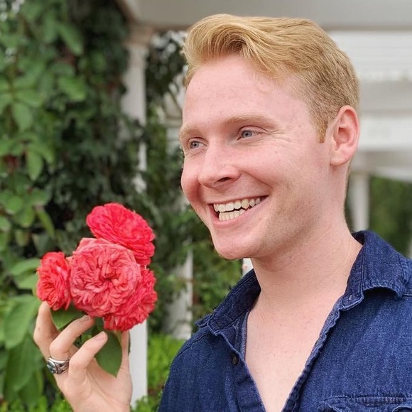 Profile Picture of Roman Meilinger (@roman_1219) on Poshmark