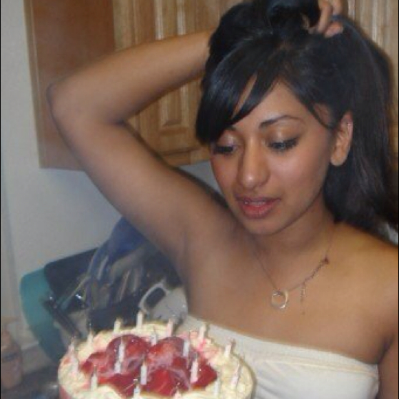 Profile Picture of Sherani Bachan (@sweetcheeks87) on Poshmark