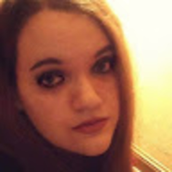 Profile Picture of Leah Saiz (@sithlordleah) on Poshmark