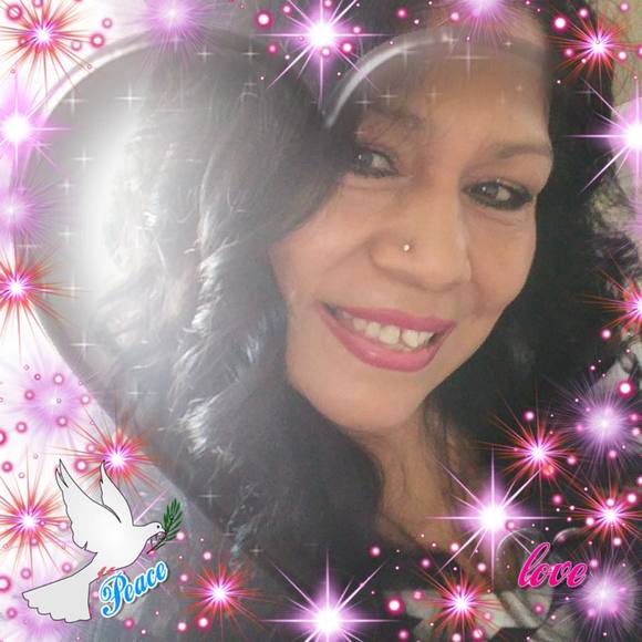 Profile Picture of Gloria Putzu (@gloriaputzu) on Poshmark