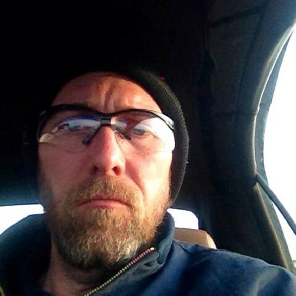 Profile Picture of Gargoyle Phend (@gargoylephend) on Poshmark