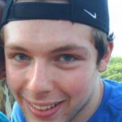 Profile Picture of Herbert Fernández (@MrHerbinho) on Twitter