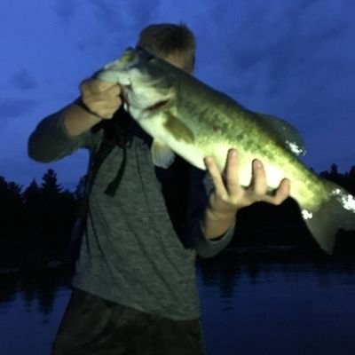 Profile Picture of Kyle Hamlin (@kyleh2000) on Twitter