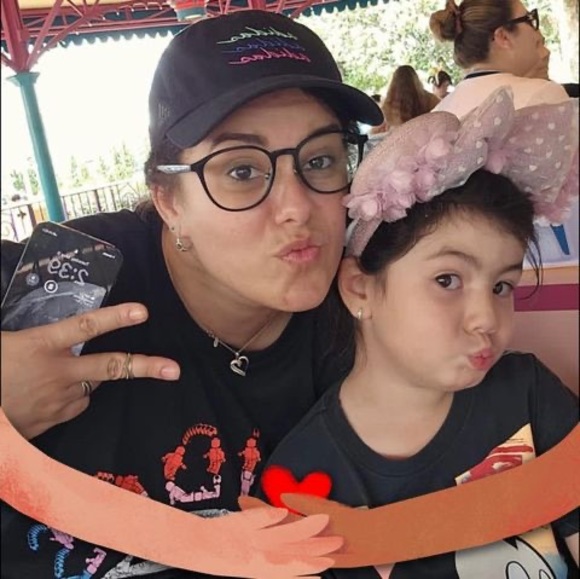 Profile Picture of Yusimi Mendoza (@yusimimendoza) on Poshmark