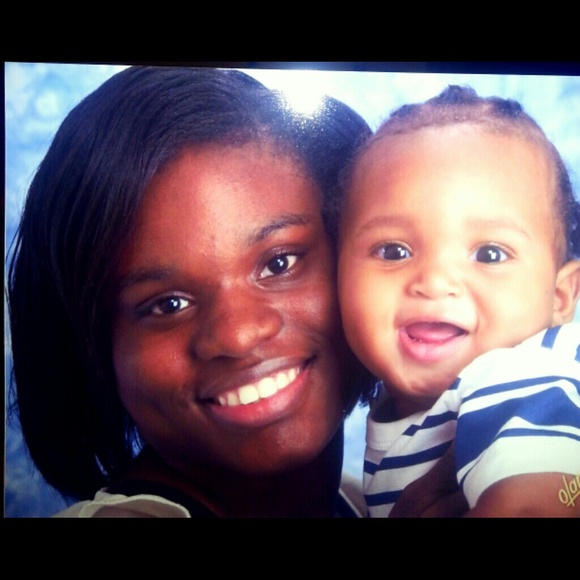 Profile Picture of Kendra Solomon (@kendrarena92) on Poshmark