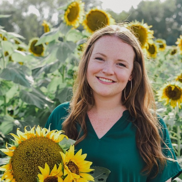 Profile Picture of Melissa Attaway (@melissaattaw815) on Poshmark