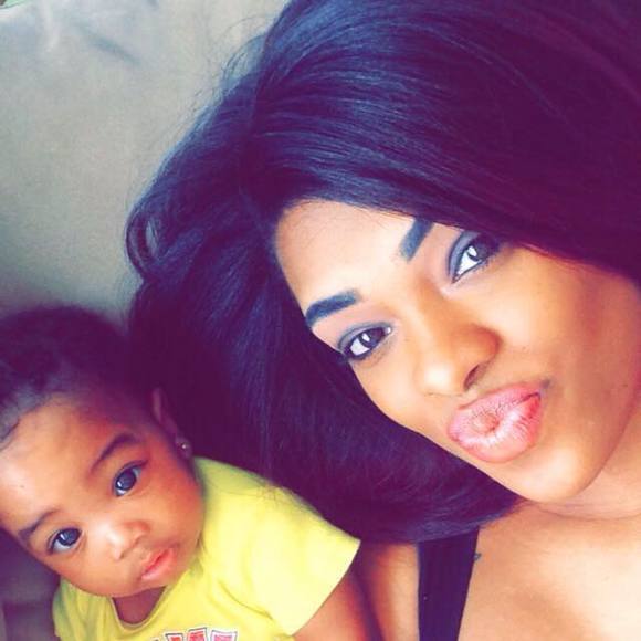 Profile Picture of Sharika Weaver (@noedges_rikka) on Poshmark