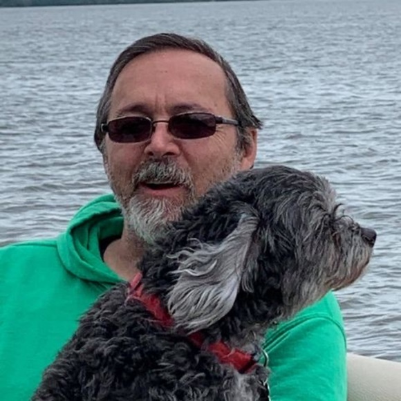 Profile Picture of Rich Swope (@skipskirt) on Poshmark