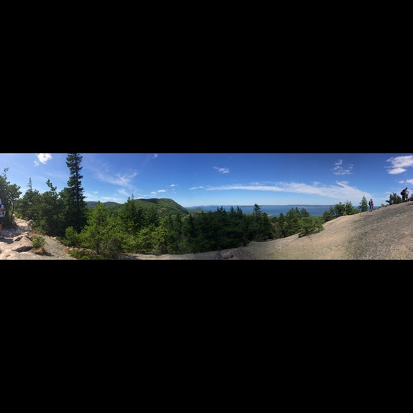 Profile Picture of Danielle Martaus (@dmartaus) on Poshmark