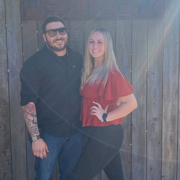 Profile Picture of Nicole Struck (@nicolestruck) on Poshmark