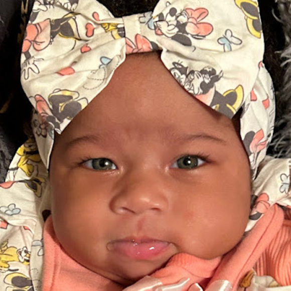 Profile Picture of Peggy Lemons (@highlyfavored38) on Poshmark