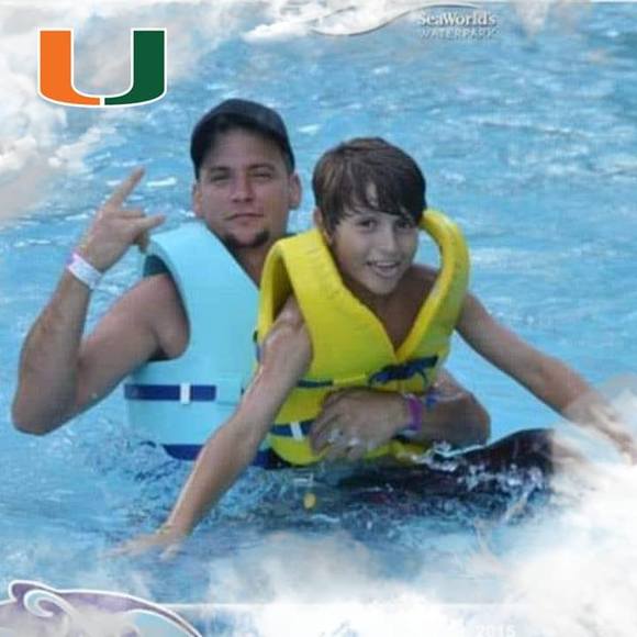 Profile Picture of Larry Erdman ii (@larryerdman35) on Poshmark