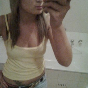 Profile Picture of Amber Mcinnes (@sxcgirlbambi) on Myspace