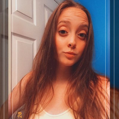 Profile Picture of Steph Mapes 🌻 (@stephanie_mapes) on Twitter