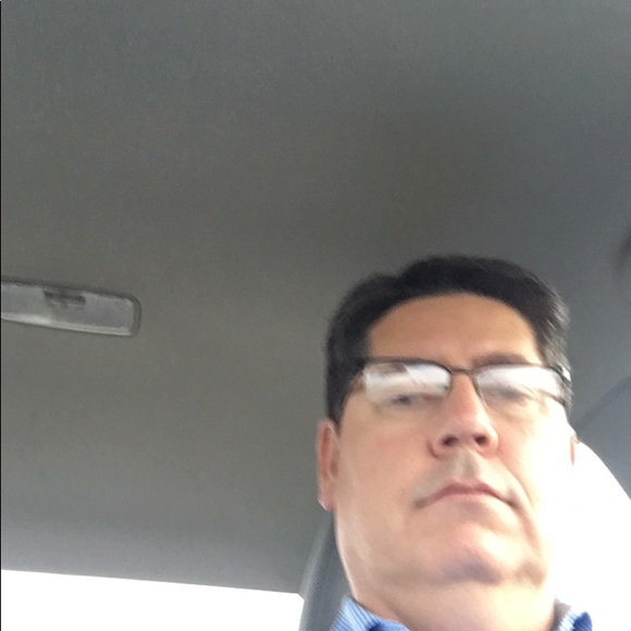 Profile Picture of Bill Craig (@billshell92) on Poshmark