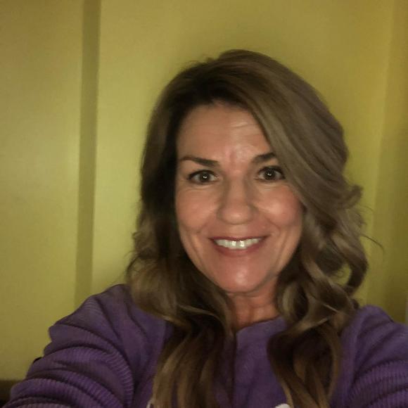 Profile Picture of Dawn Wehrle (@dawnwehrle) on Poshmark