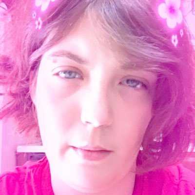 Profile Picture of Amber Abbott (@amberab90391105) on Twitter