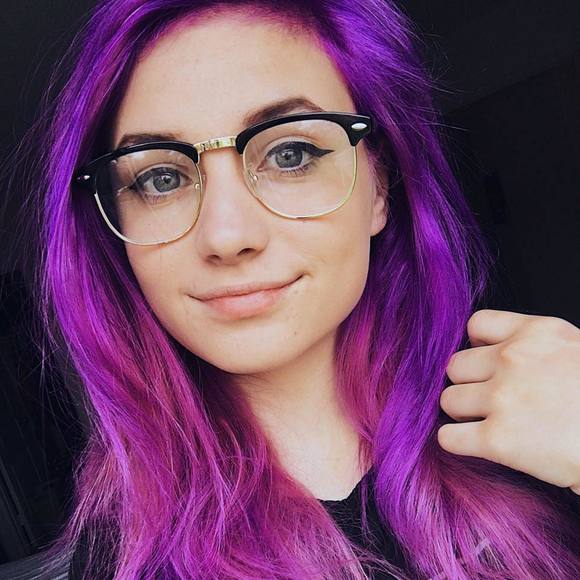 Vegas Lazich - Poshmark Profile Picture of Vegas Lazich (@vegaslazich) on Poshmark