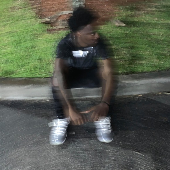 Johnathan Cadestin - Poshmark Profile Picture of Johnathan Cadestin (@cadestin300) on Poshmark