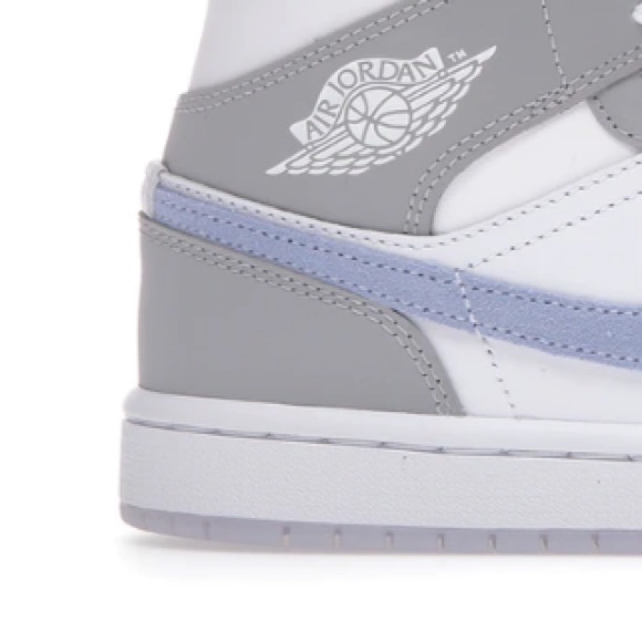 Angela Balanon - Poshmark Profile Picture of Angela Balanon (@anglbln) on Poshmark