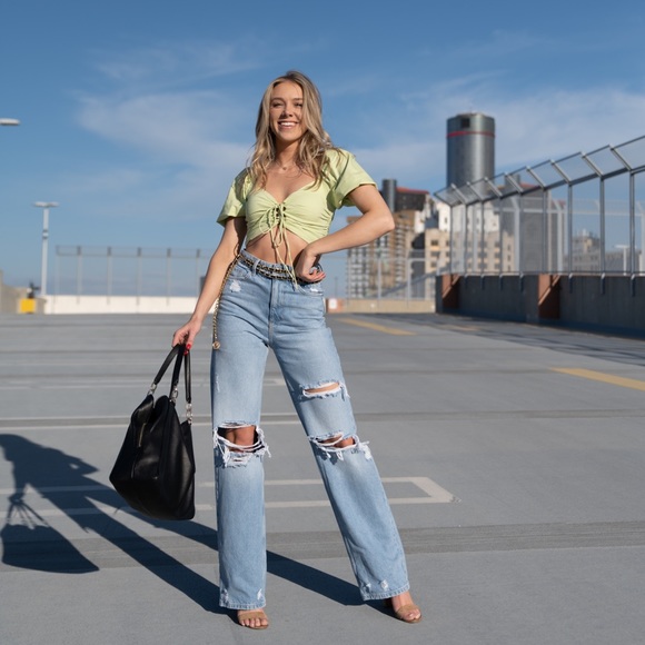 Profile Picture of Tatum Fischer (@tatumfischer22) on Poshmark