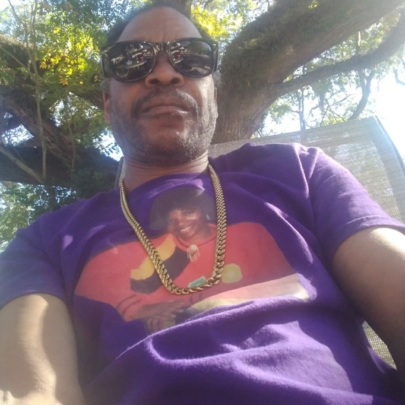 Profile Picture of Myron allen Allen (@myronallenallen) on Poshmark