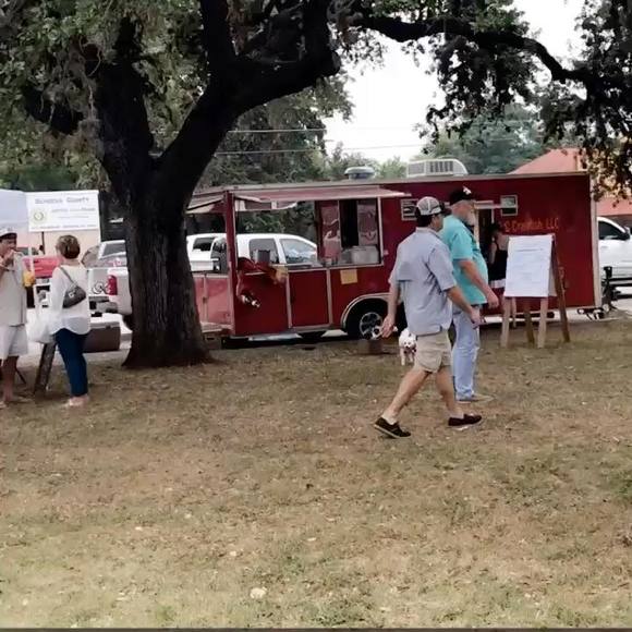 Profile Picture of Al Silva (@justlookingal) on Poshmark