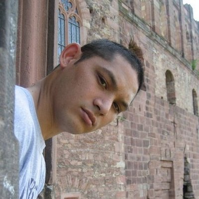 Profile Picture of Robert Yuen, PhD (@byuenity) on Twitter