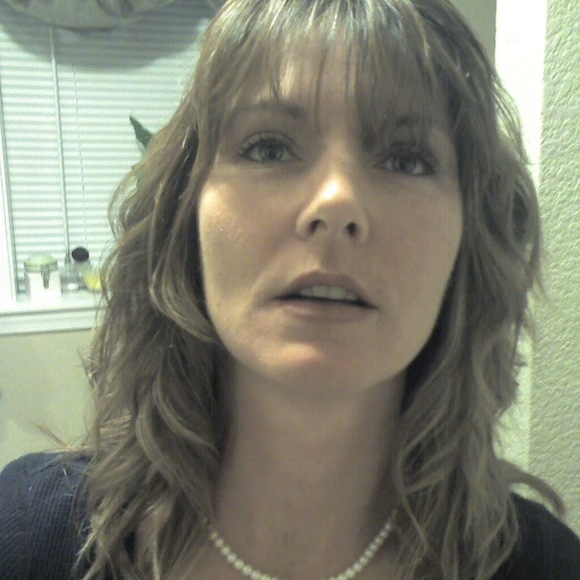 Profile Picture of Sherry Gallamore (@sherryg2018) on Poshmark